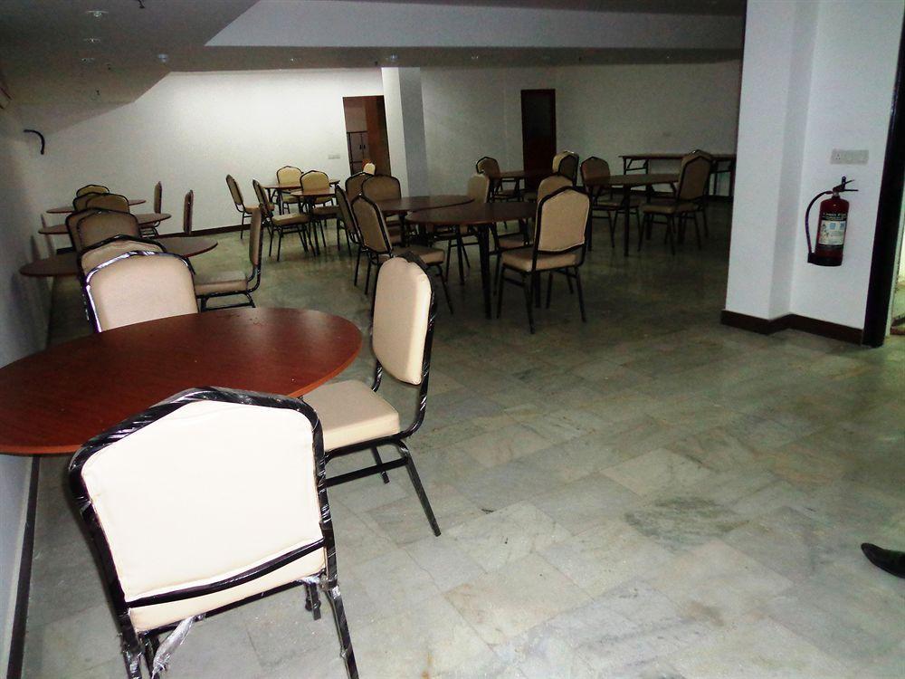 Hotel Aura @Airport New Delhi Exterior photo