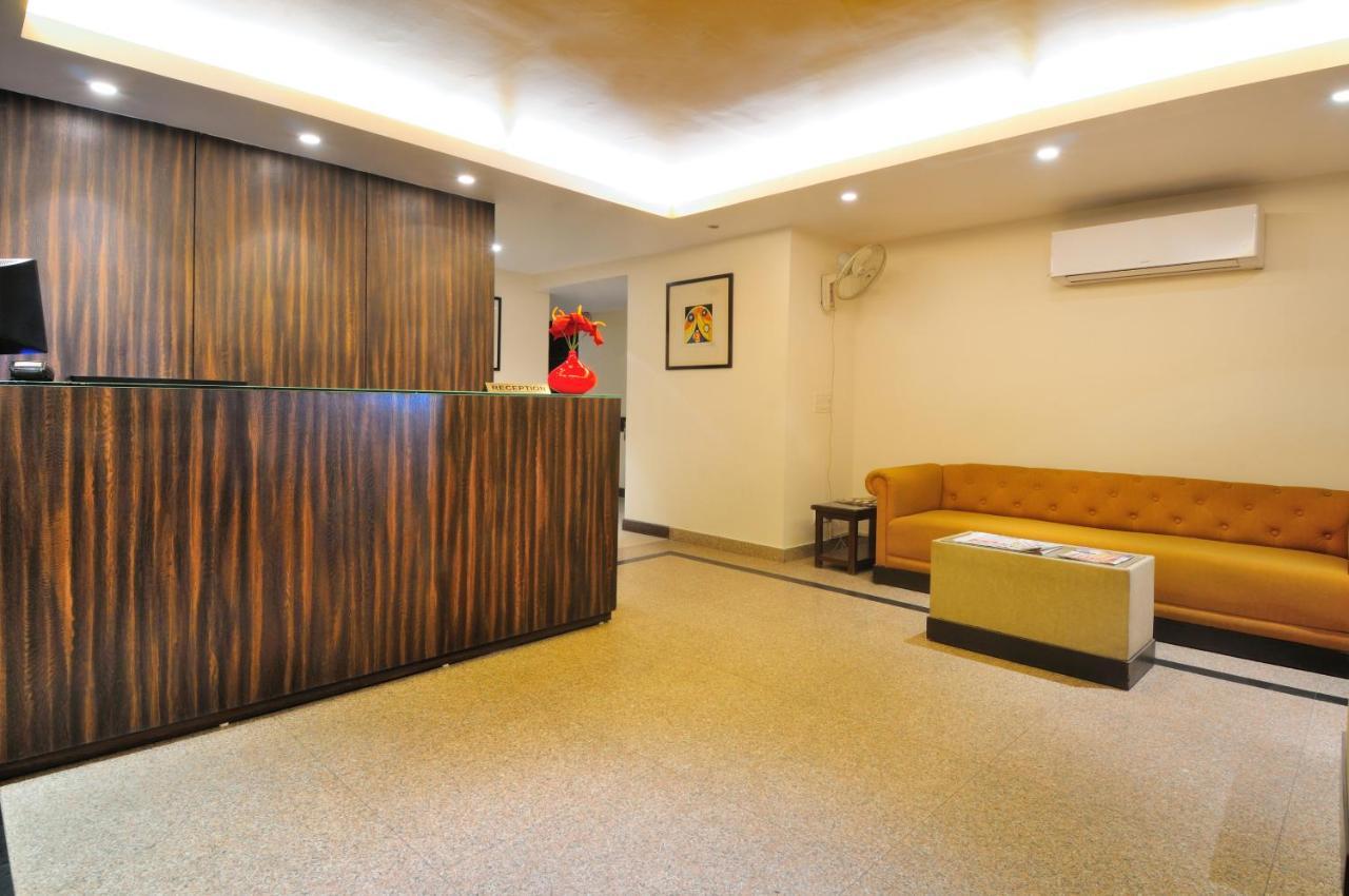 Hotel Aura @Airport New Delhi Exterior photo